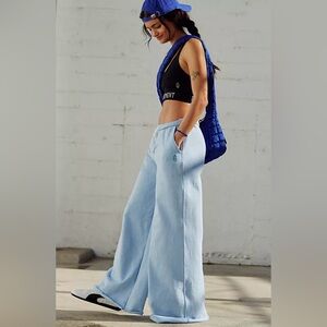New Free People For The Win Wide-Leg Pants Joggers In High Dive Blue Size M